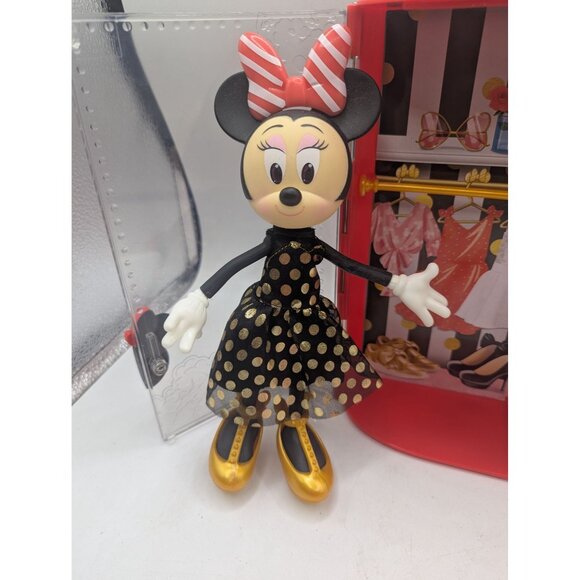 Disney Parks 2020 Minnie Mouse Christmas Poseable Doll Fashion Play Set - Picture 6 of 12